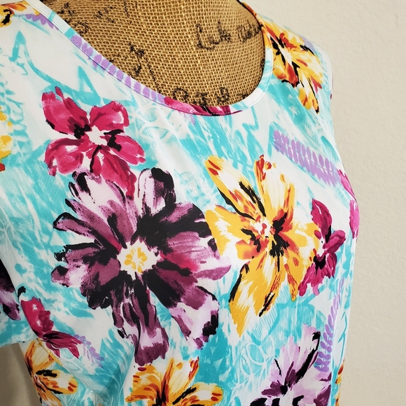 Funwear Factory Tropical print short sleeve top NWOT Large Hawai'i Island style - Picture 2 of 6